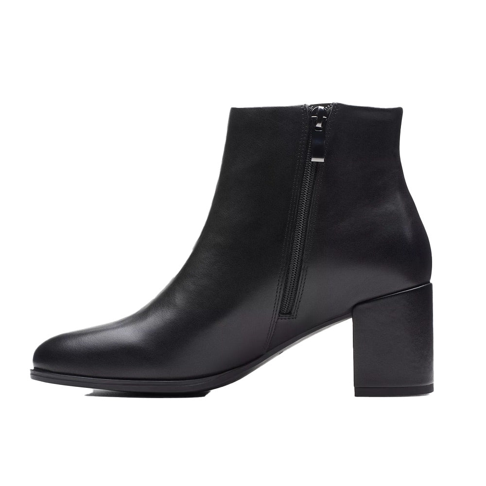 Women's Freva55 Zip (Black Leather)