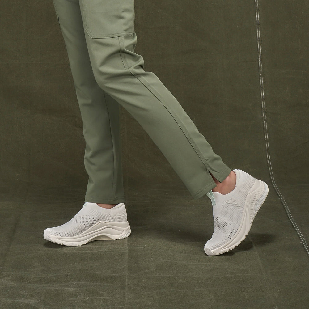 Pep (White Knit)