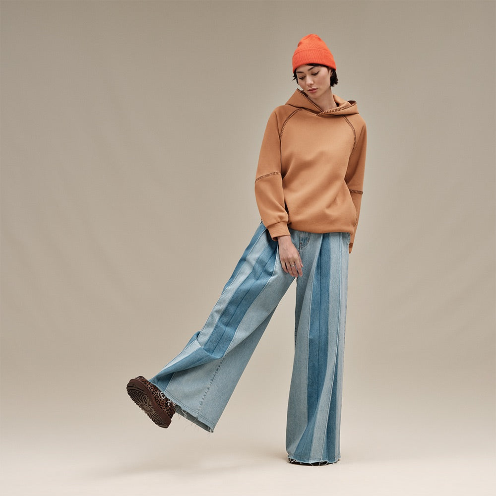 Tasman Caspian (Burnt Cedar) when worn